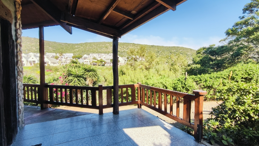 5 Bedroom Property for Sale in Island View Western Cape